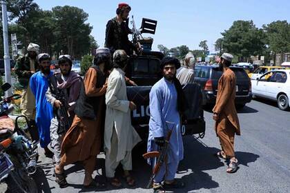 Талибы объявили о захвате всей территории Афганистана